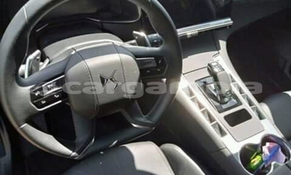 Acheter Import Voiture Citroen DS Gris à Sukuta, Brikama Acheter Import Voiture Citroen DS Gris à Sukuta, Brikama