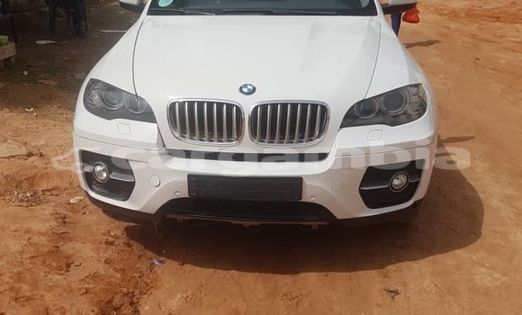Dieundeu Imported BMW X6 White Auto in Sukuta in Brikama