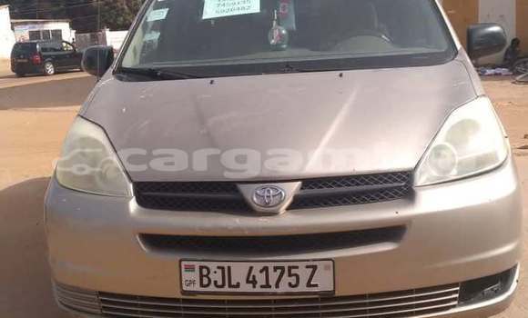 Buy Used Toyota Sienna Other Car in Banjul in Banjul Buy Used Toyota Sienna Other Car in Banjul in Banjul