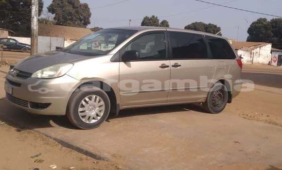 Buy Used Toyota Sienna Other Car in Banjul in Banjul Buy Used Toyota Sienna Other Car in Banjul in Banjul