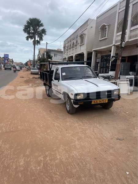 Big with watermark toyota pickup kanifing serekunda 2393