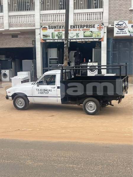 Big with watermark toyota pickup kanifing serekunda 2393