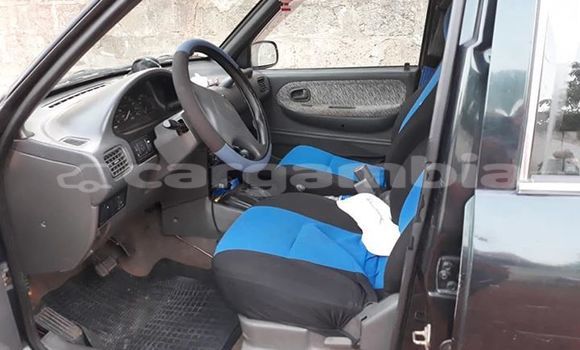 اشتري مستعمل Kia Sportage Green سيارة في Brikama في Brikama