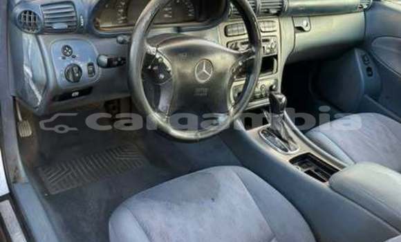 Buy Used Toyota Comfort White Car in Serekunda in Kanifing Buy Used Toyota Comfort White Car in Serekunda in Kanifing