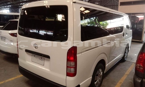 اشتري مستعمل Toyota Hiace White سيارة في Banjul في Banjul اشتري مستعمل Toyota Hiace White سيارة في Banjul في Banjul