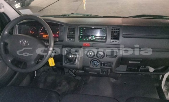 اشتري مستعمل Toyota Hiace White سيارة في Banjul في Banjul اشتري مستعمل Toyota Hiace White سيارة في Banjul في Banjul