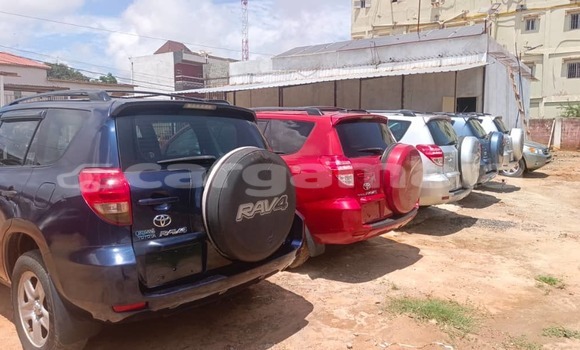 Buy Import Toyota RAV4 Black Car in Bakau in Kanifing Buy Import Toyota RAV4 Black Car in Bakau in Kanifing