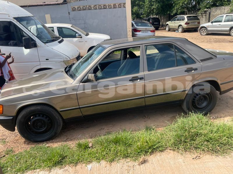 Big with watermark mercedes benz 190 w201 kanifing bakau 2483