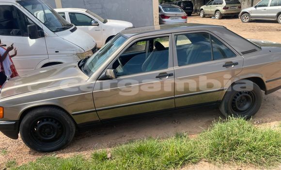 Buy Import Mercedes-Benz 190 (W201) Other Car in Bakau in Kanifing Buy Import Mercedes-Benz 190 (W201) Other Car in Bakau in Kanifing