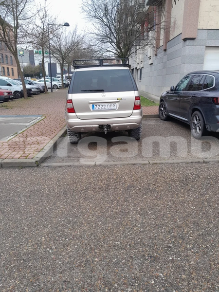 Big with watermark mercedes benz m klasse brikama gunjur 2484