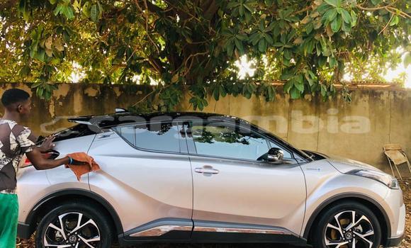 Acheter Import Voiture Toyota C-HR Gris à Sukuta, Brikama Acheter Import Voiture Toyota C-HR Gris à Sukuta, Brikama