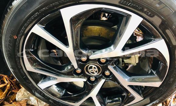Acheter Import Voiture Toyota C-HR Gris à Sukuta, Brikama Acheter Import Voiture Toyota C-HR Gris à Sukuta, Brikama