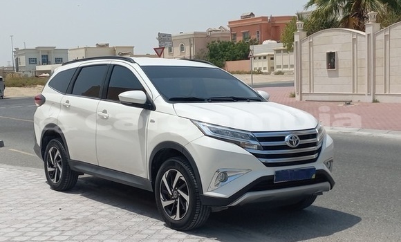 Acheter Occasion Voiture Toyota Rush Blanc à Banjul, Banjul Acheter Occasion Voiture Toyota Rush Blanc à Banjul, Banjul