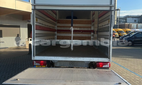 Dieundeu Occasion Mercedes‒Benz Sprinter White 4x4 in Banjul in Banjul Dieundeu Occasion Mercedes‒Benz Sprinter White 4x4 in Banjul in Banjul