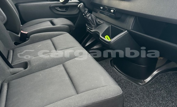 Dieundeu Occasion Mercedes‒Benz Sprinter White 4x4 in Banjul in Banjul Dieundeu Occasion Mercedes‒Benz Sprinter White 4x4 in Banjul in Banjul