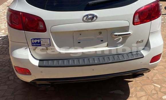 Buy Used Hyundai Santa Fe White Car in Banjul in Banjul Buy Used Hyundai Santa Fe White Car in Banjul in Banjul