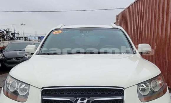 Buy Used Hyundai Santa Fe White Car in Banjul in Banjul Buy Used Hyundai Santa Fe White Car in Banjul in Banjul