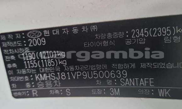 Buy Used Hyundai Santa Fe White Car in Banjul in Banjul Buy Used Hyundai Santa Fe White Car in Banjul in Banjul