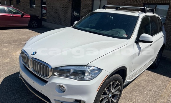 Buy Used BMW X5 White Car in Sukuta in Brikama