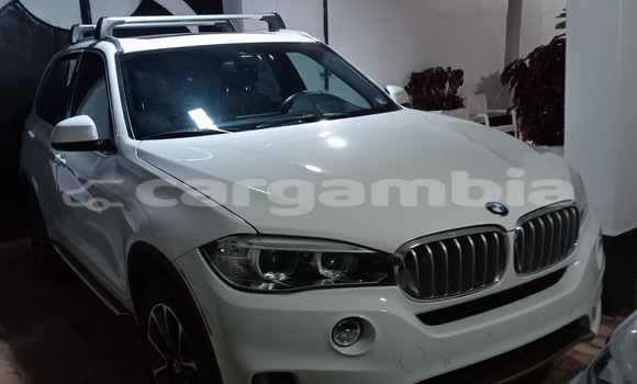 اشتري مستعمل BMW X5 White سيارة في Sukuta في Brikama اشتري مستعمل BMW X5 White سيارة في Sukuta في Brikama