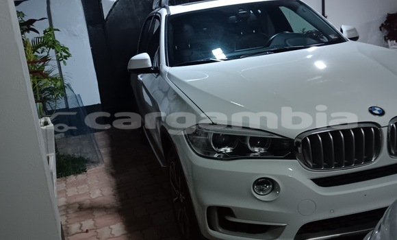 اشتري مستعمل BMW X5 White سيارة في Sukuta في Brikama اشتري مستعمل BMW X5 White سيارة في Sukuta في Brikama