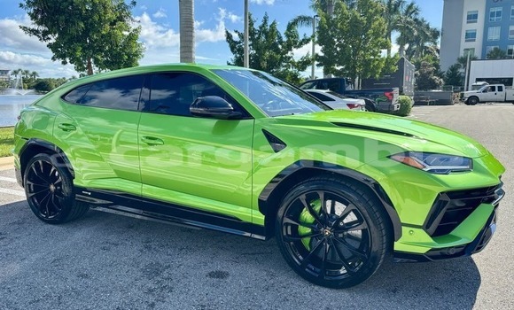 Buy Used Lamborghini Urus Green Car in Mansakonko in Mansakonko