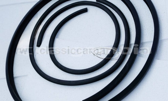 اشتري جديد Mercedes-Benz W120 Silver سيارة في Farafenni في Kerewan اشتري جديد Mercedes-Benz W120 Silver سيارة في Farafenni في Kerewan