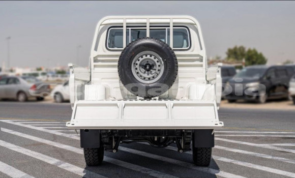 اشتري مستعمل Toyota Land Cruiser White سيارة في Banjul في Banjul اشتري مستعمل Toyota Land Cruiser White سيارة في Banjul في Banjul