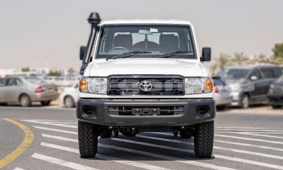 اشتري مستعمل Toyota Land Cruiser White سيارة في Banjul في Banjul اشتري مستعمل Toyota Land Cruiser White سيارة في Banjul في Banjul