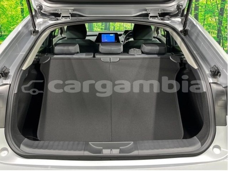 Big with watermark toyota prius kanifing serekunda 2616