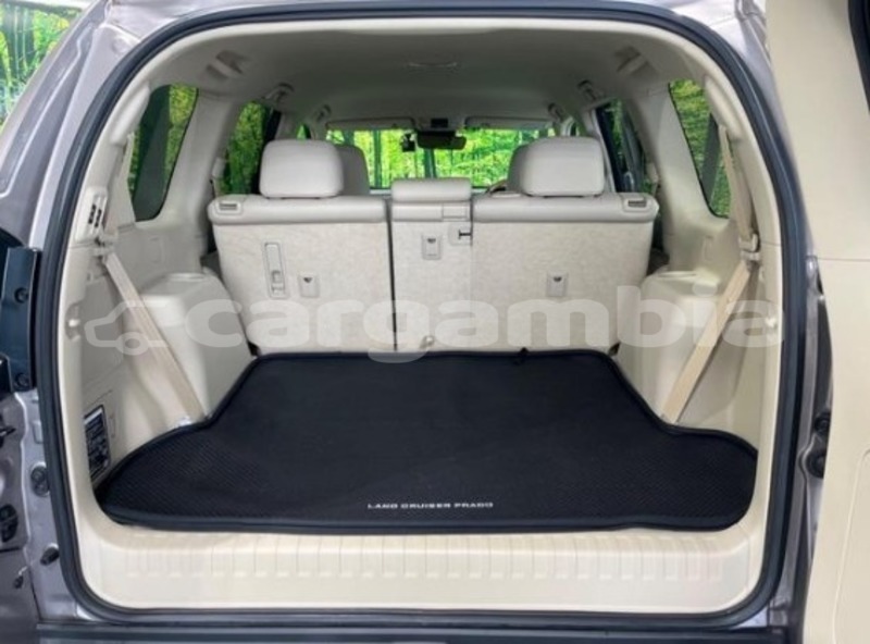 Big with watermark toyota land cruiser prado kanifing serekunda 2619