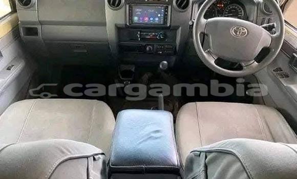 اشتري مستعمل Toyota Land Cruiser Beige سيارة في Banjul في Banjul اشتري مستعمل Toyota Land Cruiser Beige سيارة في Banjul في Banjul