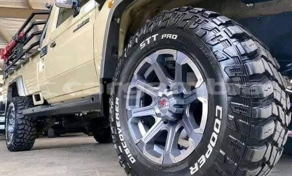 اشتري مستعمل Toyota Land Cruiser Beige سيارة في Banjul في Banjul اشتري مستعمل Toyota Land Cruiser Beige سيارة في Banjul في Banjul