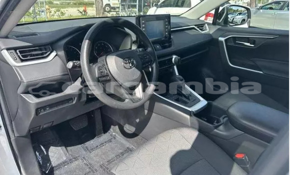 اشتري مستعمل Toyota RAV4 White سيارة في Banjul في Banjul اشتري مستعمل Toyota RAV4 White سيارة في Banjul في Banjul