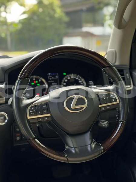 Big with watermark lexus lx 570 kanifing serekunda 2633