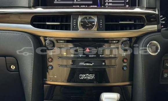 اشتري مستعمل Lexus LX 570 White سيارة في Serekunda في Kanifing اشتري مستعمل Lexus LX 570 White سيارة في Serekunda في Kanifing