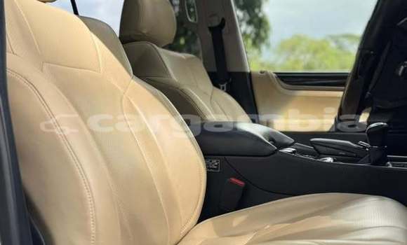 اشتري مستعمل Lexus LX 570 White سيارة في Serekunda في Kanifing اشتري مستعمل Lexus LX 570 White سيارة في Serekunda في Kanifing