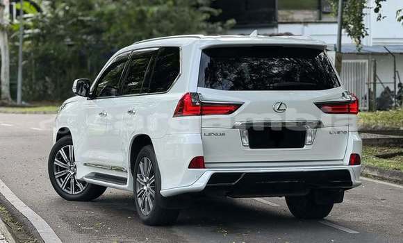 اشتري مستعمل Lexus LX 570 White سيارة في Serekunda في Kanifing اشتري مستعمل Lexus LX 570 White سيارة في Serekunda في Kanifing