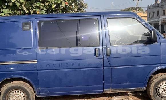 Buy Used Volkswagen Transporter Blue Car in Banjul in Banjul Buy Used Volkswagen Transporter Blue Car in Banjul in Banjul