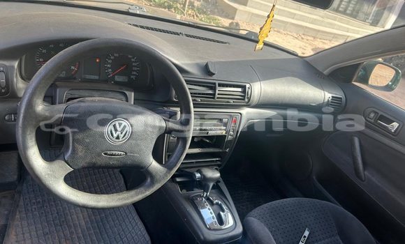 Buy Used Volkswagen Passat Green Car in Banjul in Banjul Buy Used Volkswagen Passat Green Car in Banjul in Banjul
