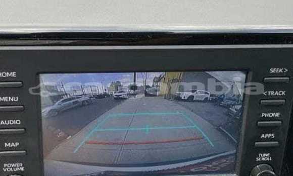 Acheter Import Voiture Toyota RAV 4 Blanc à Sukuta, Brikama Acheter Import Voiture Toyota RAV 4 Blanc à Sukuta, Brikama