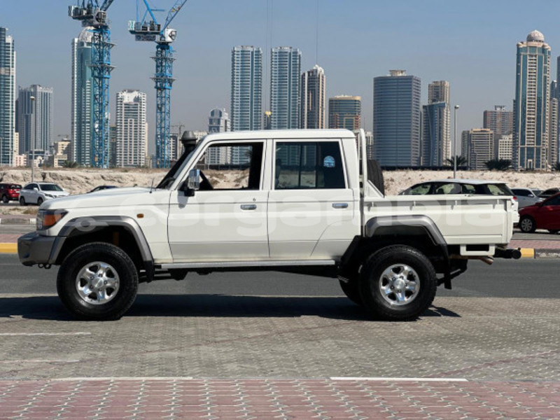 Big with watermark toyota land cruiser kuntaur kuntaur 2677