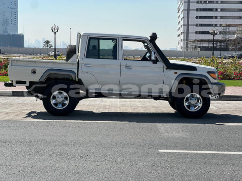 Big with watermark toyota land cruiser kuntaur kuntaur 2677