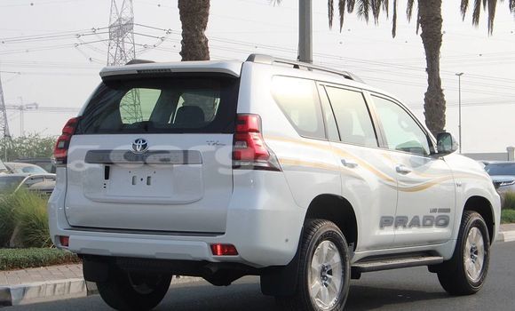 اشتري مستعمل Toyota Land Cruiser Prado White سيارة في Banjul في Banjul اشتري مستعمل Toyota Land Cruiser Prado White سيارة في Banjul في Banjul