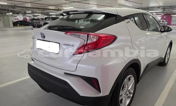 Buy Used Toyota C-HR White Car in Banjul in Banjul Buy Used Toyota C-HR White Car in Banjul in Banjul