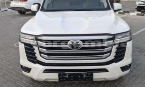 Buy Used Toyota Land Cruiser White Car in Banjul in Banjul