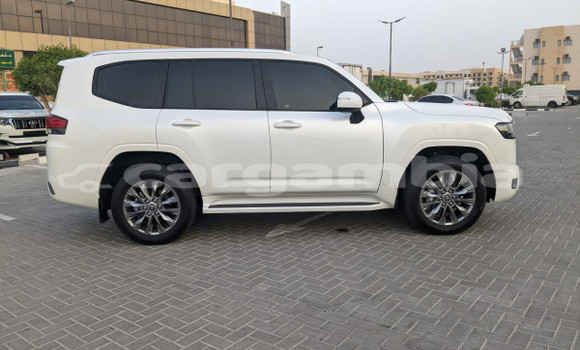 Buy Used Toyota Land Cruiser White Car in Banjul in Banjul Buy Used Toyota Land Cruiser White Car in Banjul in Banjul