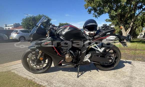 Acheter Occasion Moto Honda CBR Noir à Barra, Kerewan Acheter Occasion Moto Honda CBR Noir à Barra, Kerewan