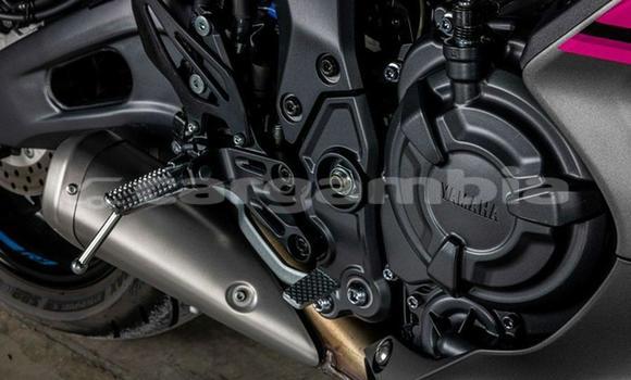 Acheter Occasion Moto Yamaha YZF Noir à Serekunda, Kanifing Acheter Occasion Moto Yamaha YZF Noir à Serekunda, Kanifing