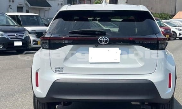 Dieundeu Occasion Toyota Yaris White Auto in Banjul in Banjul Dieundeu Occasion Toyota Yaris White Auto in Banjul in Banjul